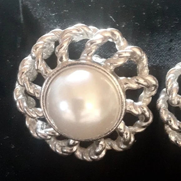 Anne Klein Silver and White Flower Design Earrings - Picture 2 of 5